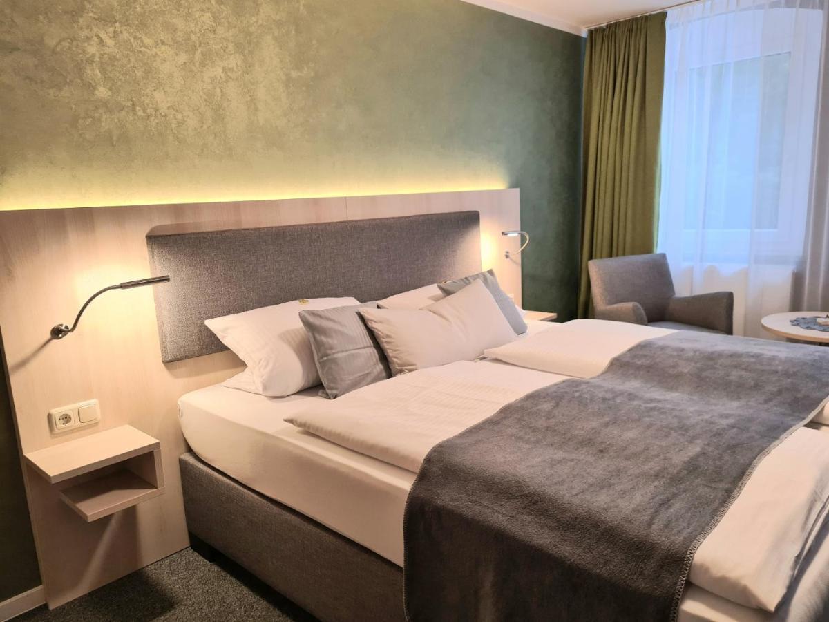 Verwoehn-Pension Wiesengrund Бишофсгрюн Экстерьер фото